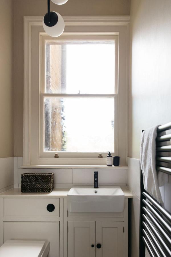 The Curator'S Apartment - Spacious 2 Bedrooms Bath Exterior photo